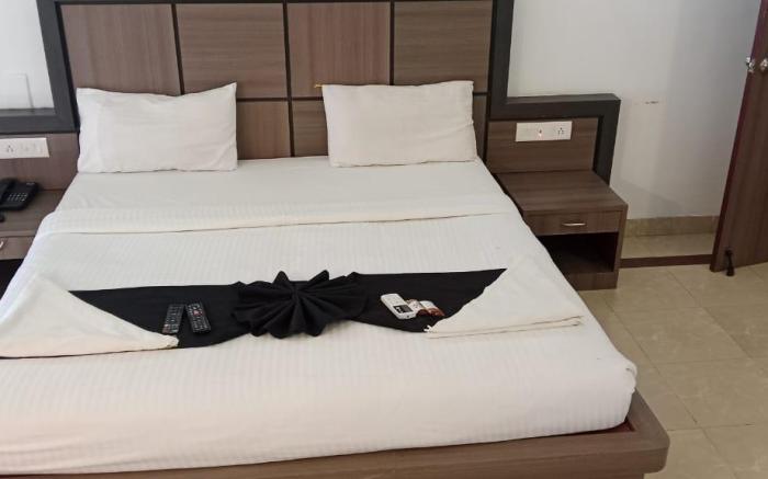 Mount Heera Hotel-Alandur