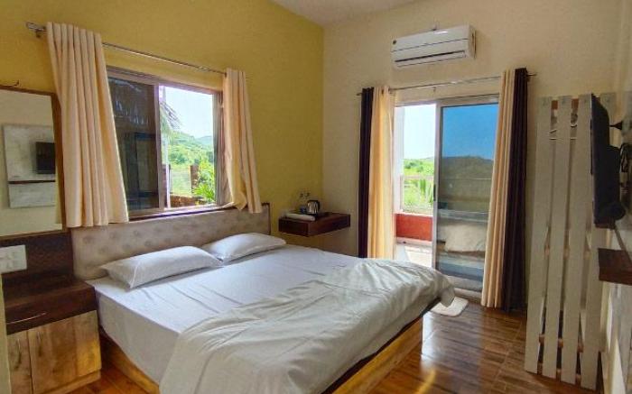 Anchor Beach Resort