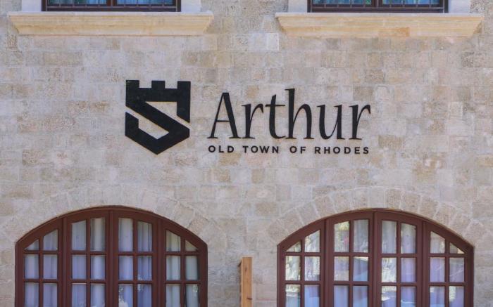 Arthur Suites
