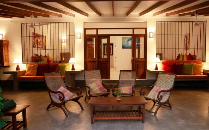 South Point Surf House - 5 Bedroom (Sleeps 14)