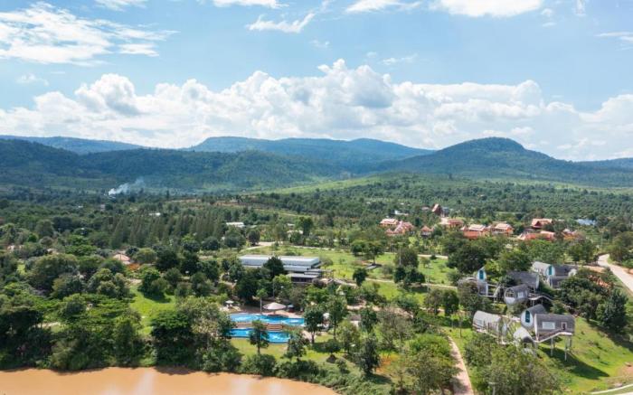 Phum Domnak Domrey Resort
