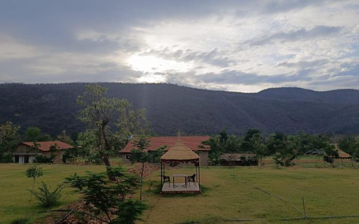 Chokhiwadi Forest Retreat