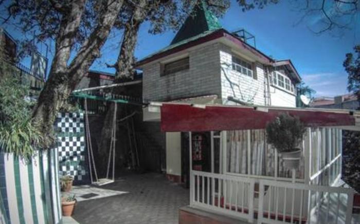 Plush drive-in Downtown Villa by Kalawati Homes.