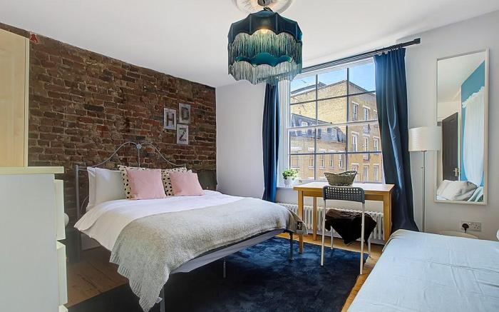Iconic Warehouse style 4 Bed House Central London