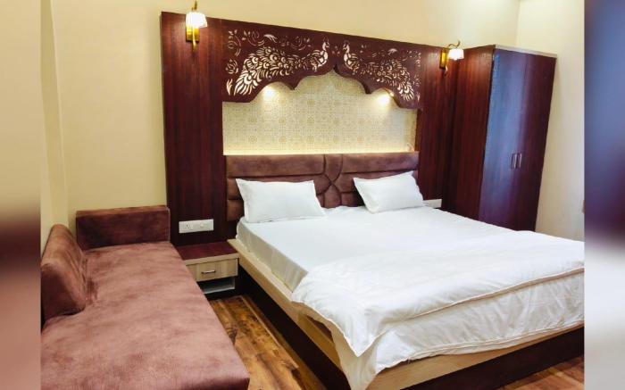 Pink Mahal Resort & Hotel