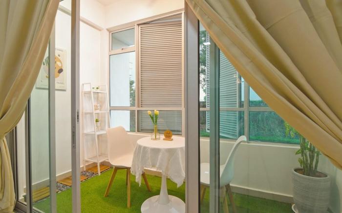 Mount Austin Midori   Cozy Cream -Style 2-8pax 
