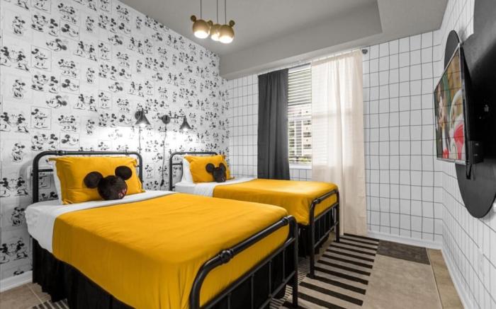 Bedrooms 2 Bathrooms Storey Lake 3150-103 PC