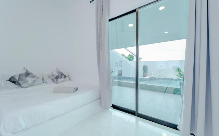 Exclusive Luxury Villa  Modern