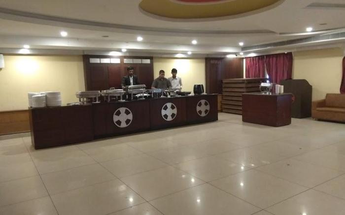 HOTEL MAHARAJA CLASSIC INN