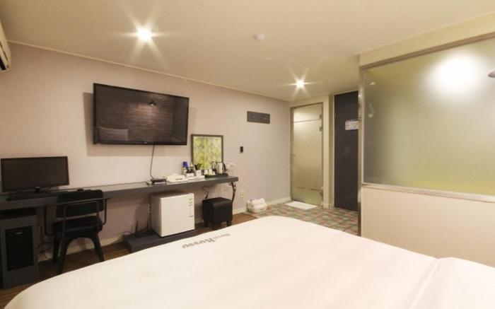 Busan Goejeong Rosso