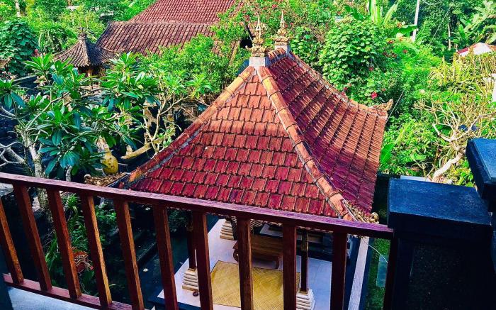 SARI SEDANA HOME STAY
