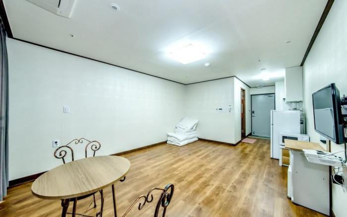 Jeju Regina Pension