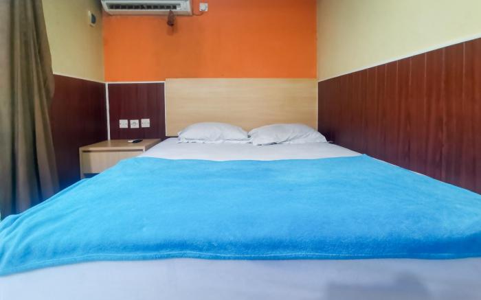 Hotel Container Inn Mitra RedDoorz