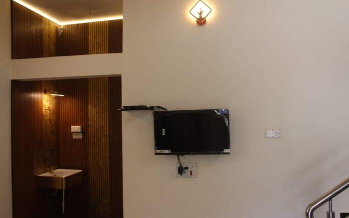 Olive Hills-Families Only-Duplex House-Yelagiri