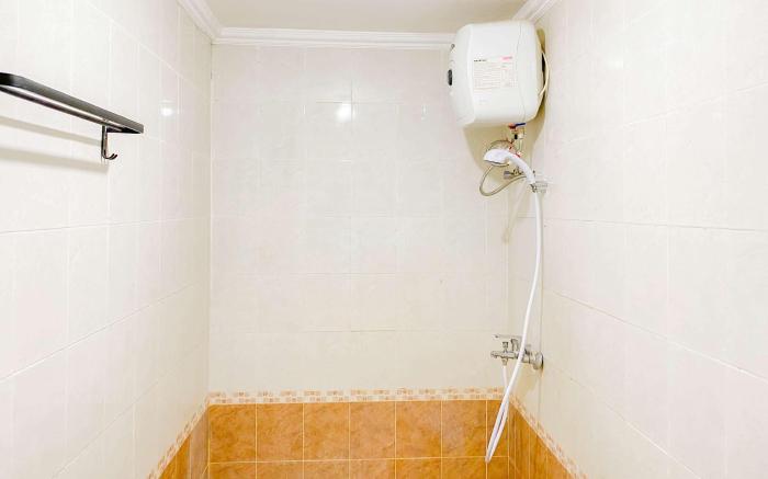 Tidy Studio Grand Palace Kemayoran Apt By Travelio
