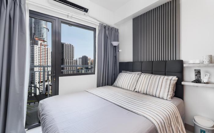 Jenny's Suite Cozy 1BR w/ Balcony @ Lush Residence