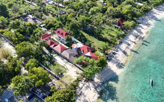 Bluewaves Resort - Basdaku by Hiverooms