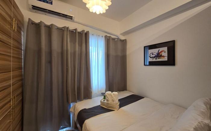 Condotel 1BR Unit w/ Balcony FAME Residences #FM14