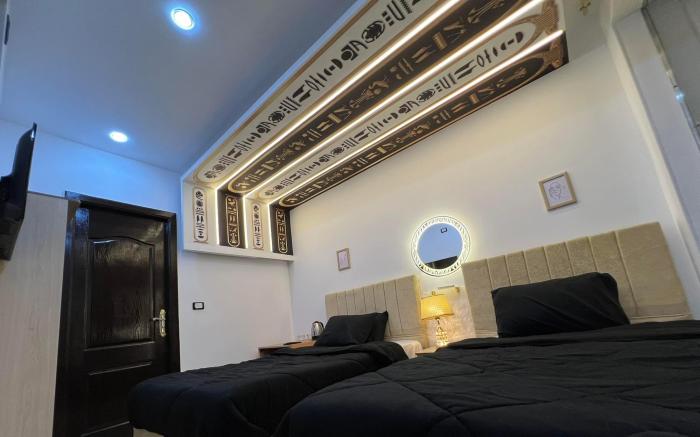 Pyramids DREAM inn