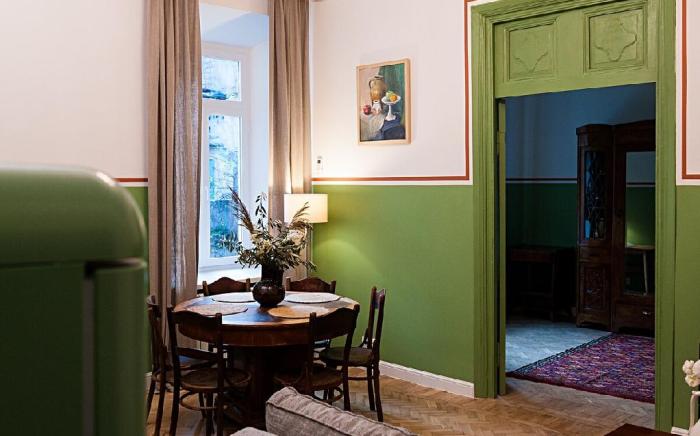 Green apartment