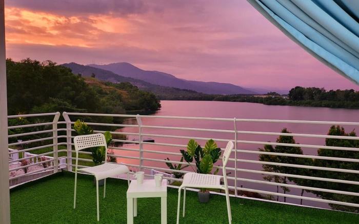 Lake View House 14pax Pool Table | BBq | Mahjong