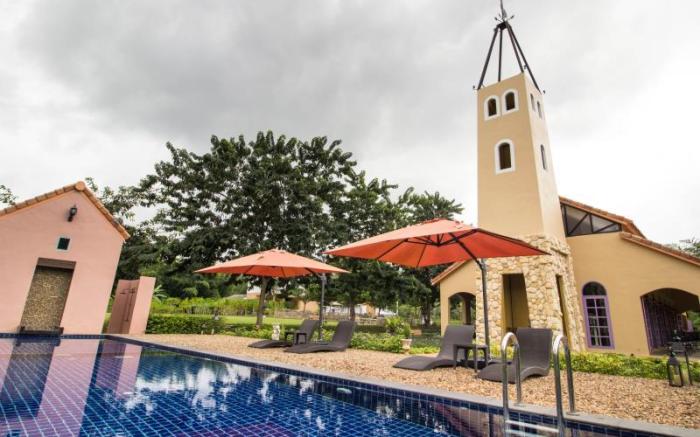 La Provence Suan Phung Hotel