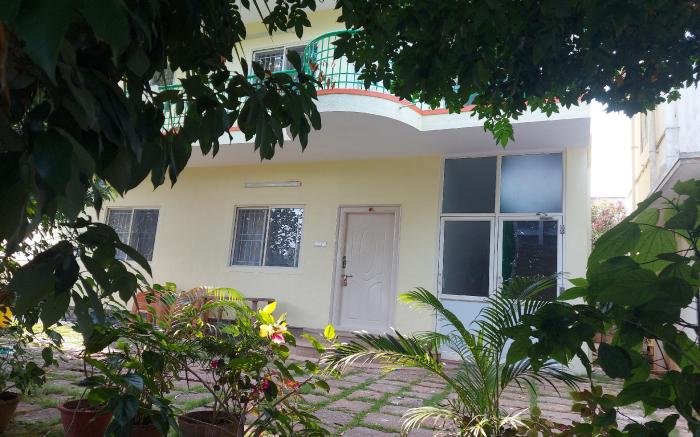 Shreeyaas Garden view ground floor suite 