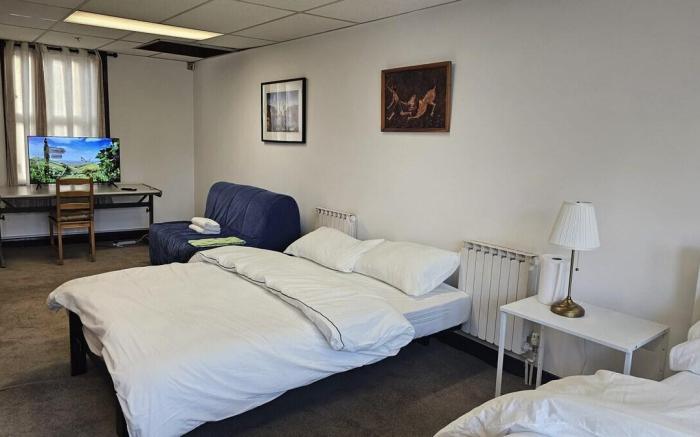 London Stockwell Station Apartment