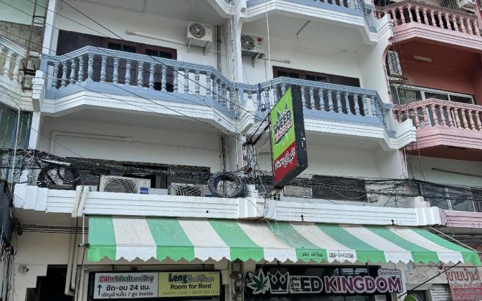 Leng Guest House
