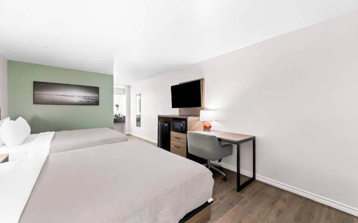 Quality Inn & Suites Port Lavaca near Lighthouse Beach