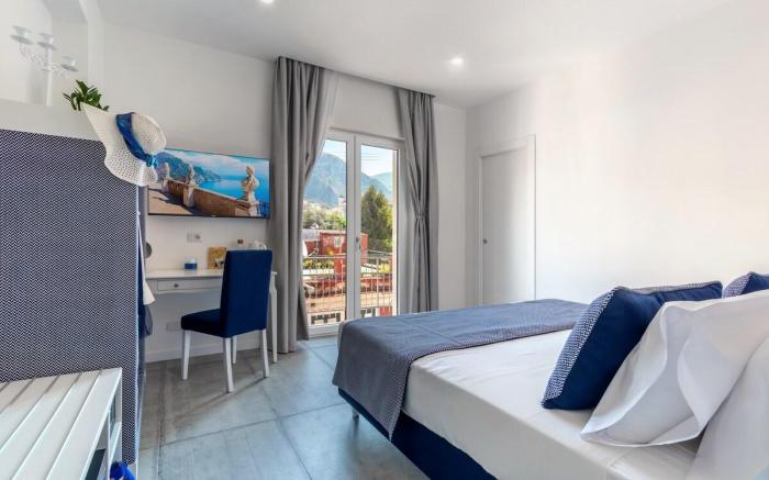Room with balcony close Sorrento