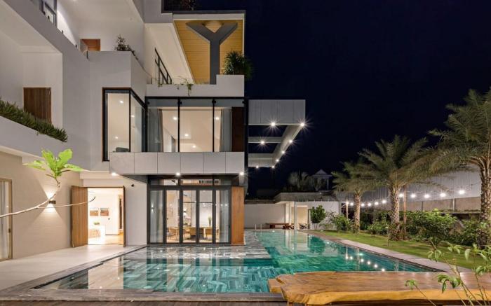 Luxury getaway VILLA near HCM w pool/BBQ/LotteMart