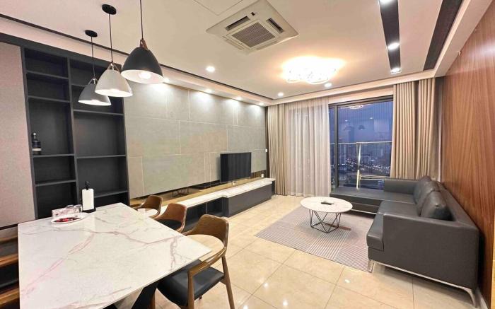 Modern 3BR with Lake view/ highrise/C6