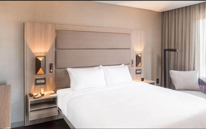 AC Hotel Boston Cleveland Circle