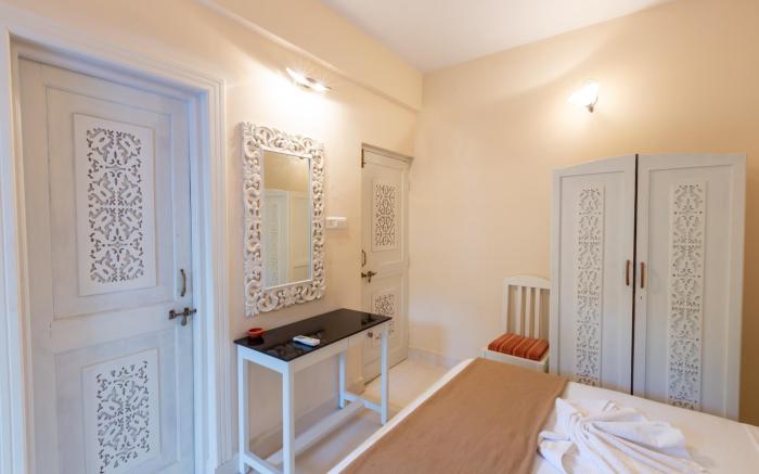 RoomzAway 3104: Pool, Kitchen, Wi-Fi, Pet-Friendly