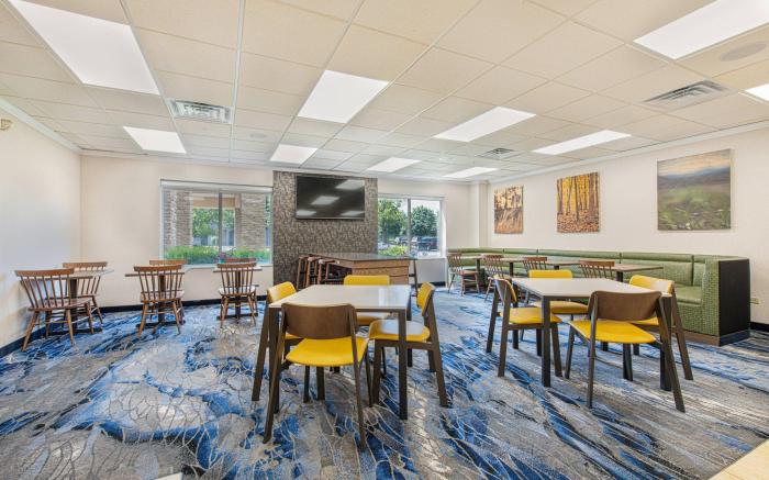 Fairfield Inn & Suites Chicago Naperville