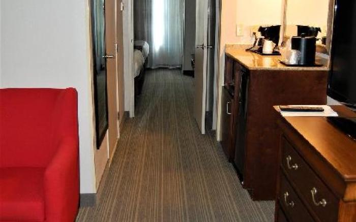 Country Inn & Suites by Radisson, Athens, GA