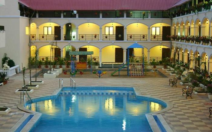 Hotel Kumararraja Palace