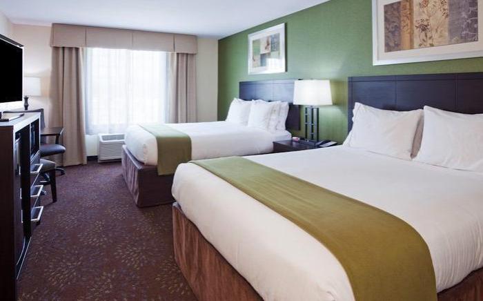 Holiday Inn Express Hotel and Suites Fort Dodge By IHG