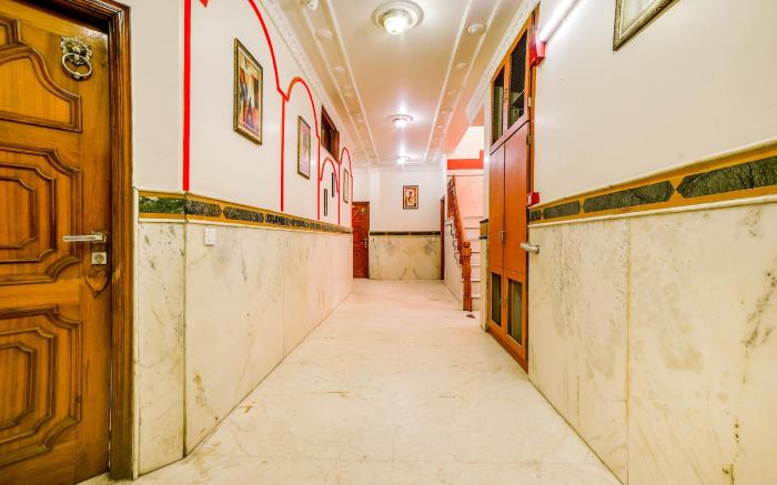 Hotel O Blue Sapphire Delhi