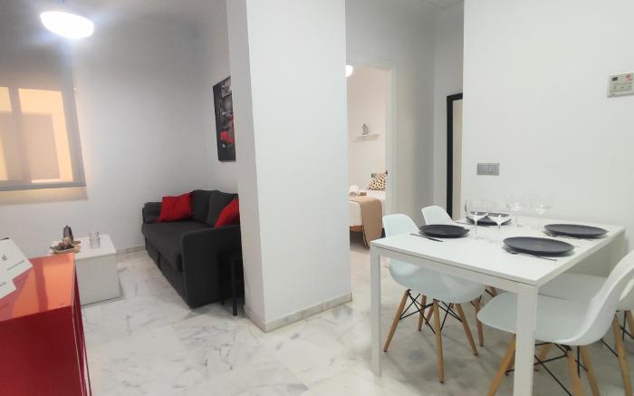 Casa Real, apartamento sin ruido en Triana