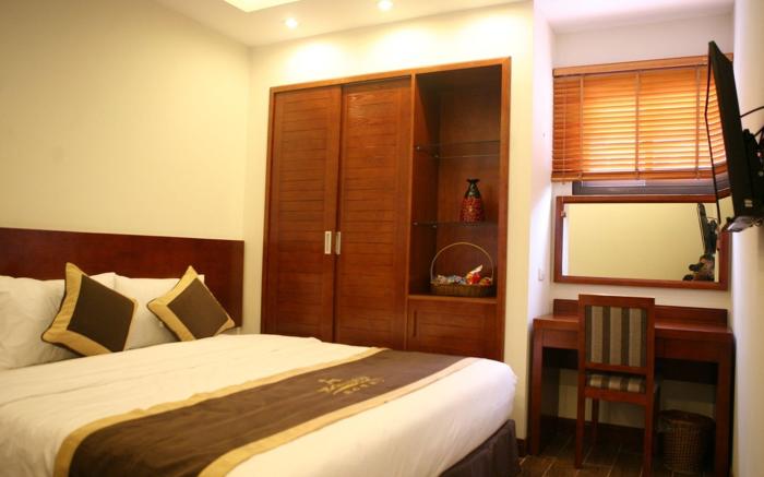 Bounty Hotel