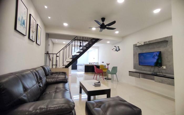 MM Homestay 5 Pax, Central Town in Air Putih