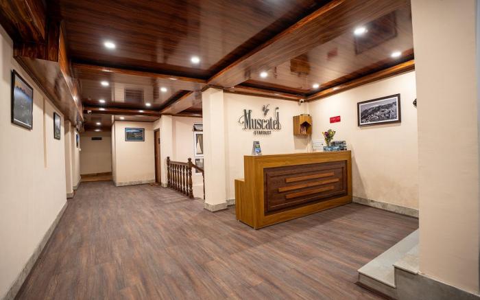 Muscatel Stardust - Chowrasta Mall Road