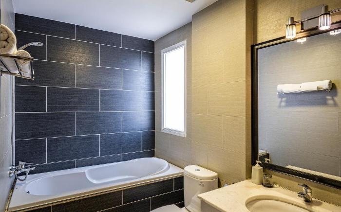 Iris Hotel Saigon