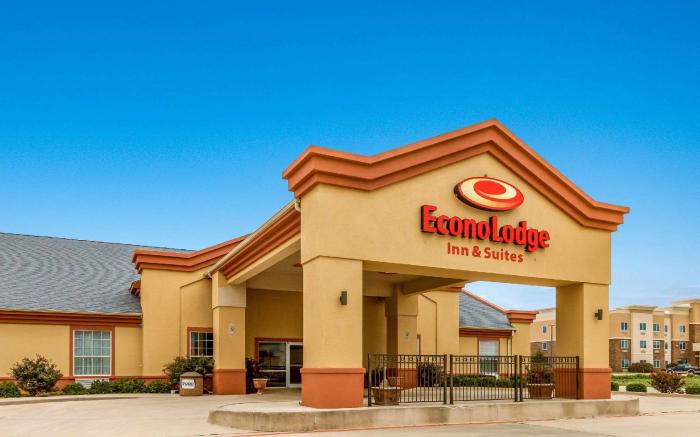 Econo Lodge Inn & Suites Bridgeport