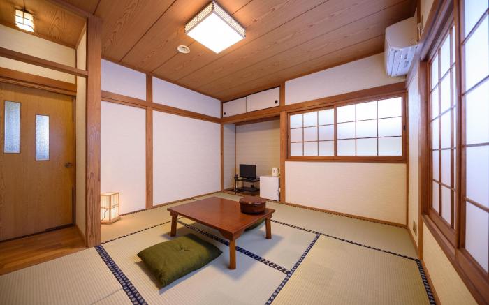 Yufuin Ryokan Okaeri