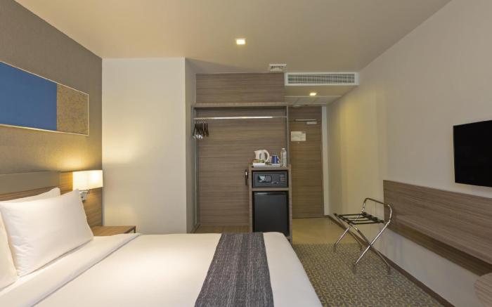 Holiday Inn Express Bangkok Sathorn By IHG
