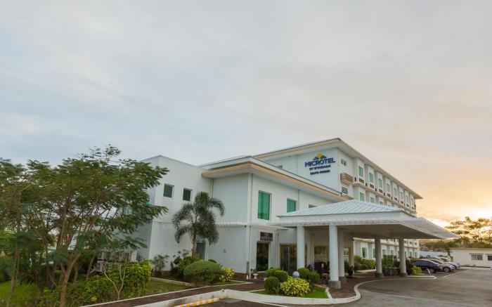 Microtel by Wyndham South Forbes near Nuvali