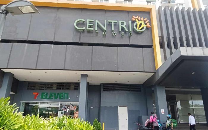 J&W 2-Bedroom PENTHOUSE Condo Unit CENTRIOMall